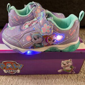 NEW WITH TAGS- Toddler Girl's Size 11 Paw Patrol LIGHT UP Sneakers